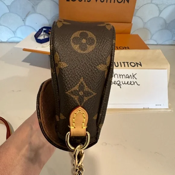 Louis Vuitton Ivy wallet on chain - Picture 7 of 17